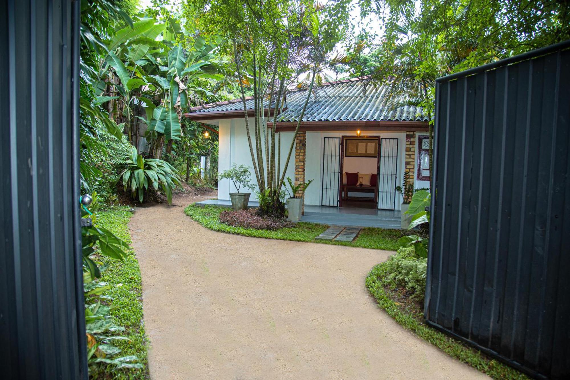Villa Nutmeg Grove Galle Exterior photo